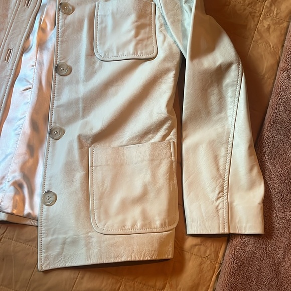Beautiful cream leather Gap jacket - Picture 2 of 6